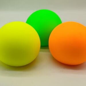 Squeeze the flour balls